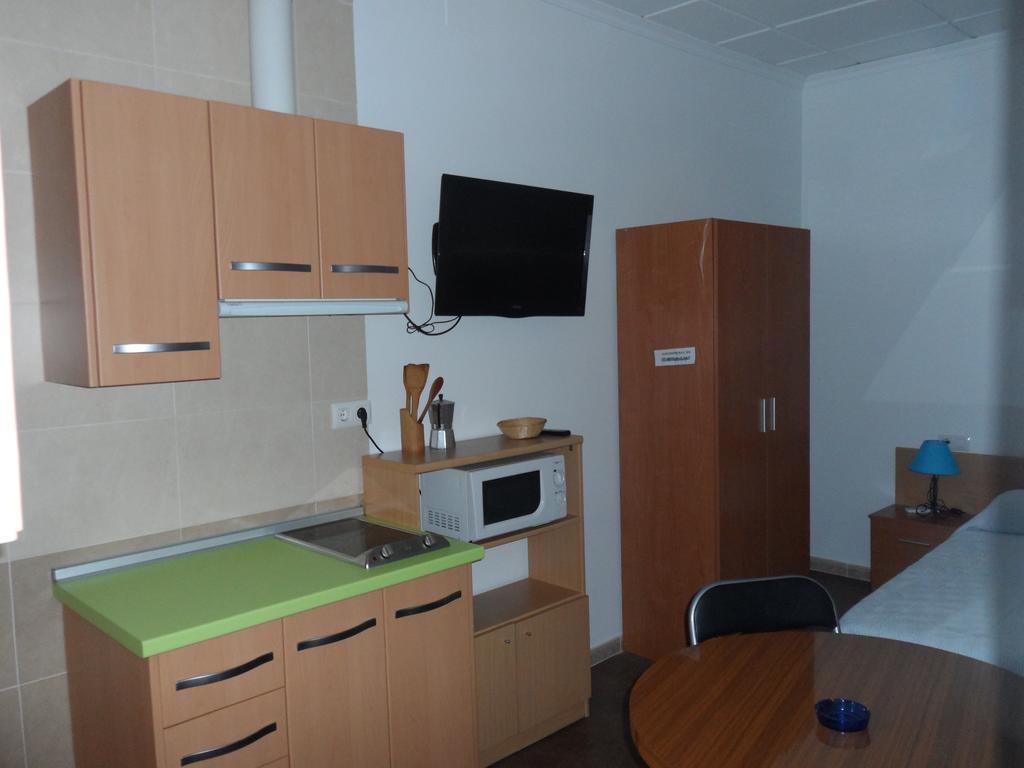 Hostal Via Del Caminante Madrigalejo Екстер'єр фото