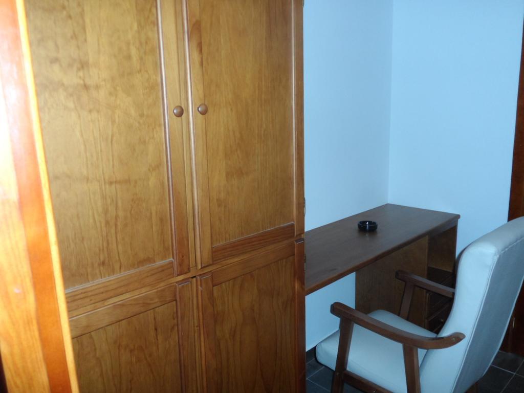 Hostal Via Del Caminante Madrigalejo Екстер'єр фото