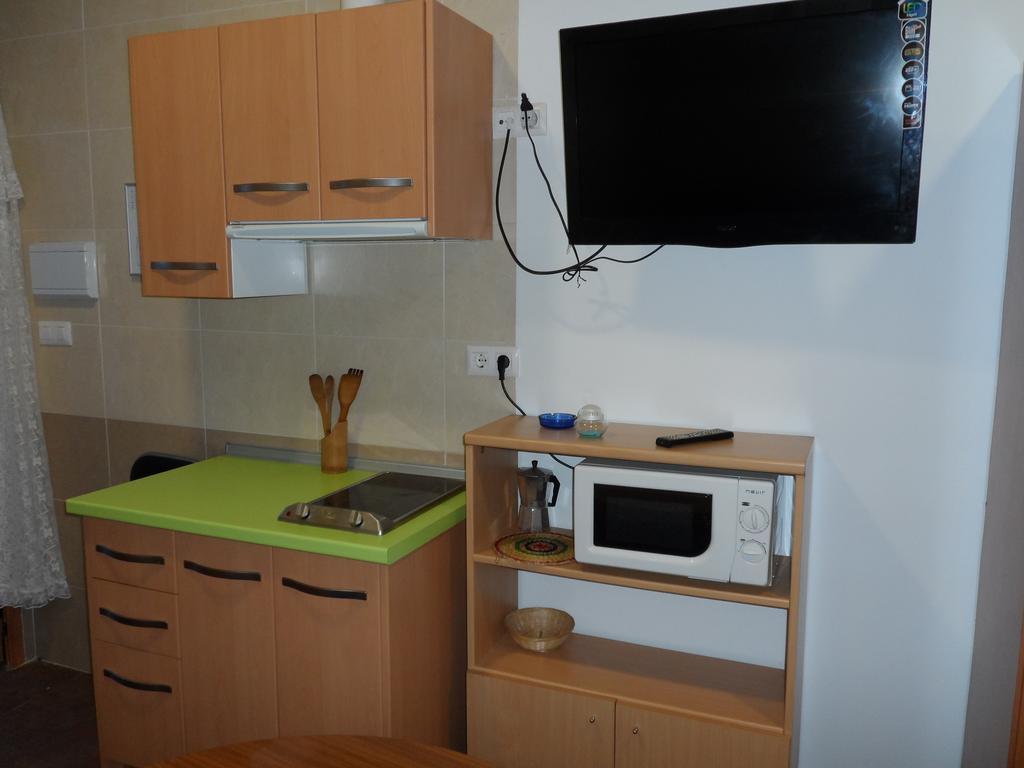 Hostal Via Del Caminante Madrigalejo Екстер'єр фото